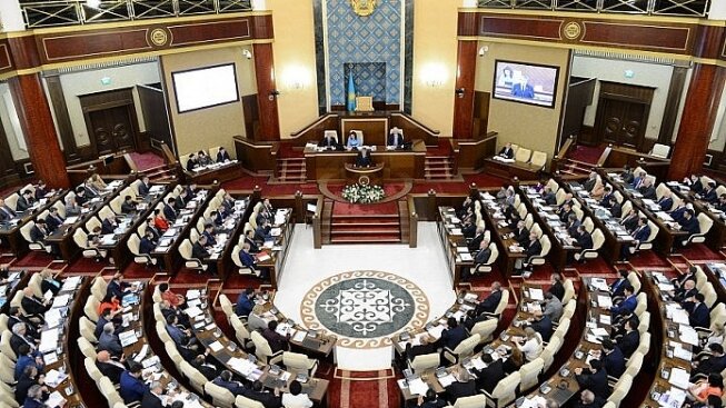 Идеальный парламент. Каким он должен быть в условиях Казахстана? | Новости Центральной Азии на Camonitor.kz